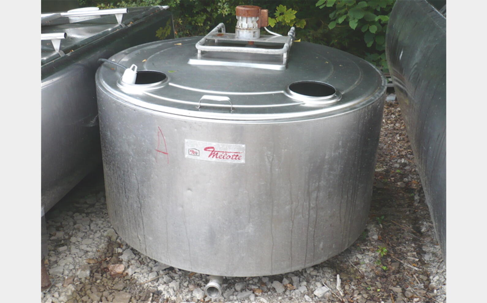 Tank &agrave; lait INOX 304 Volume : 600 litres