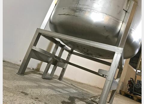 Cuve inox de stockage cylindrique