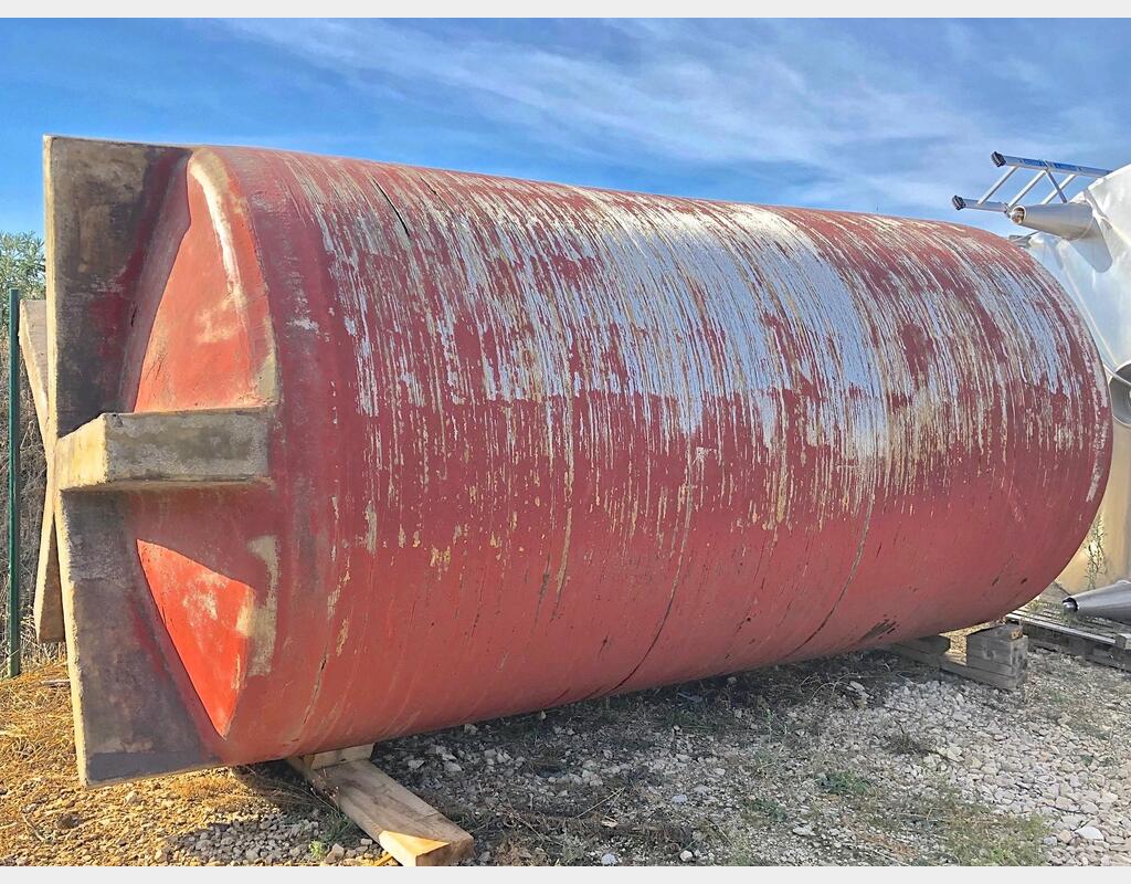 Cuve stockage fibre isol&eacute;e PU0118