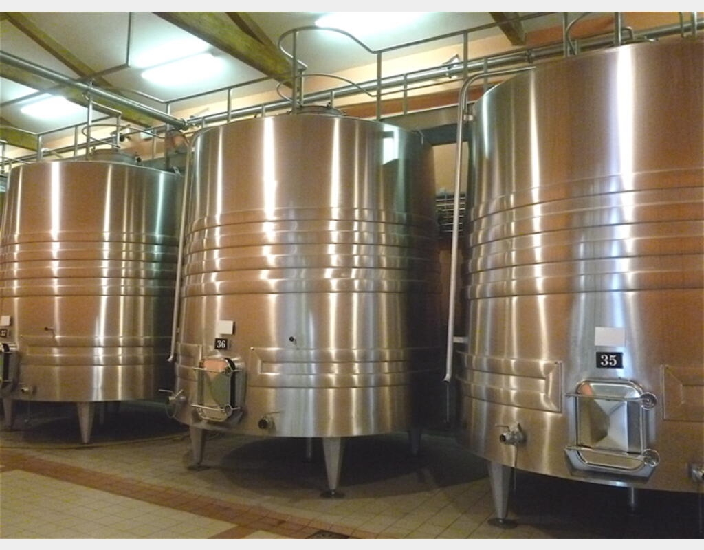 Cuve vinification INOX 304 tronconique - Volume : 177,7 hecto (17770 litres)
