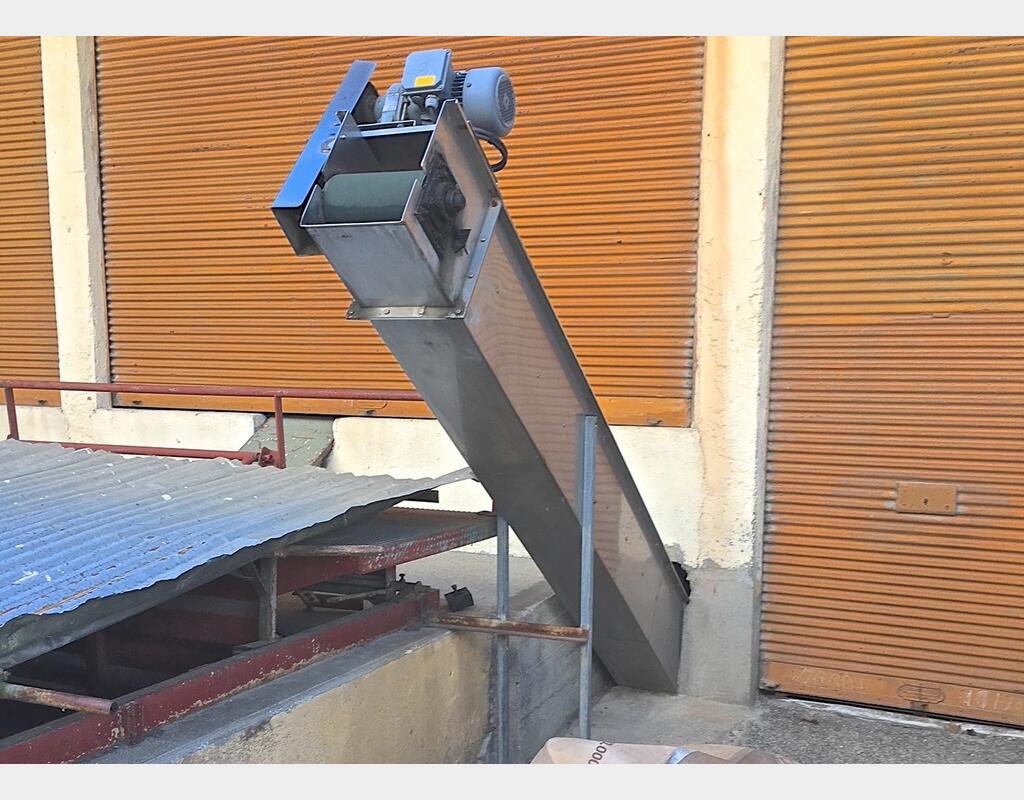 Tapis &eacute;l&eacute;vateur pour rafles