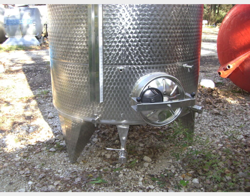 Cuve Inox 304 de Stockage 53 hls - Fond conique sur pieds