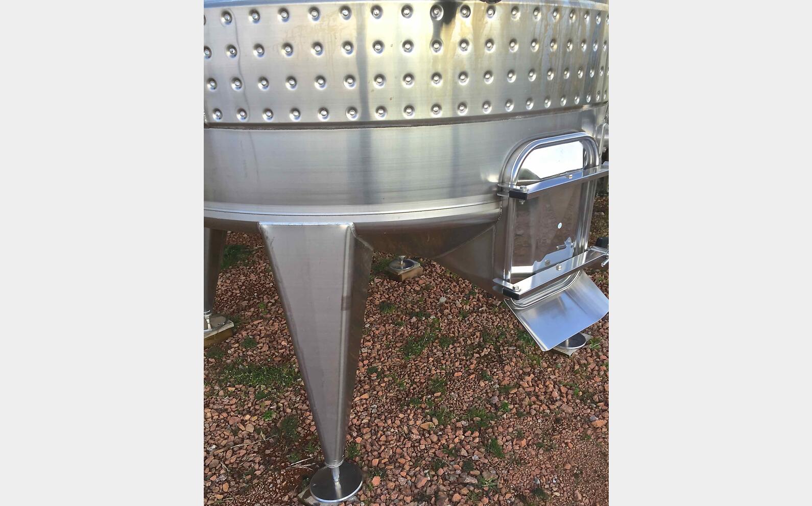 Cuve Inox 316 L de vinification Capacit&eacute; : 85 hls (8 500 L) Marque : CSC