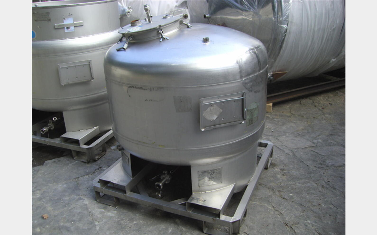 conteneur INOX 304L 895 litres