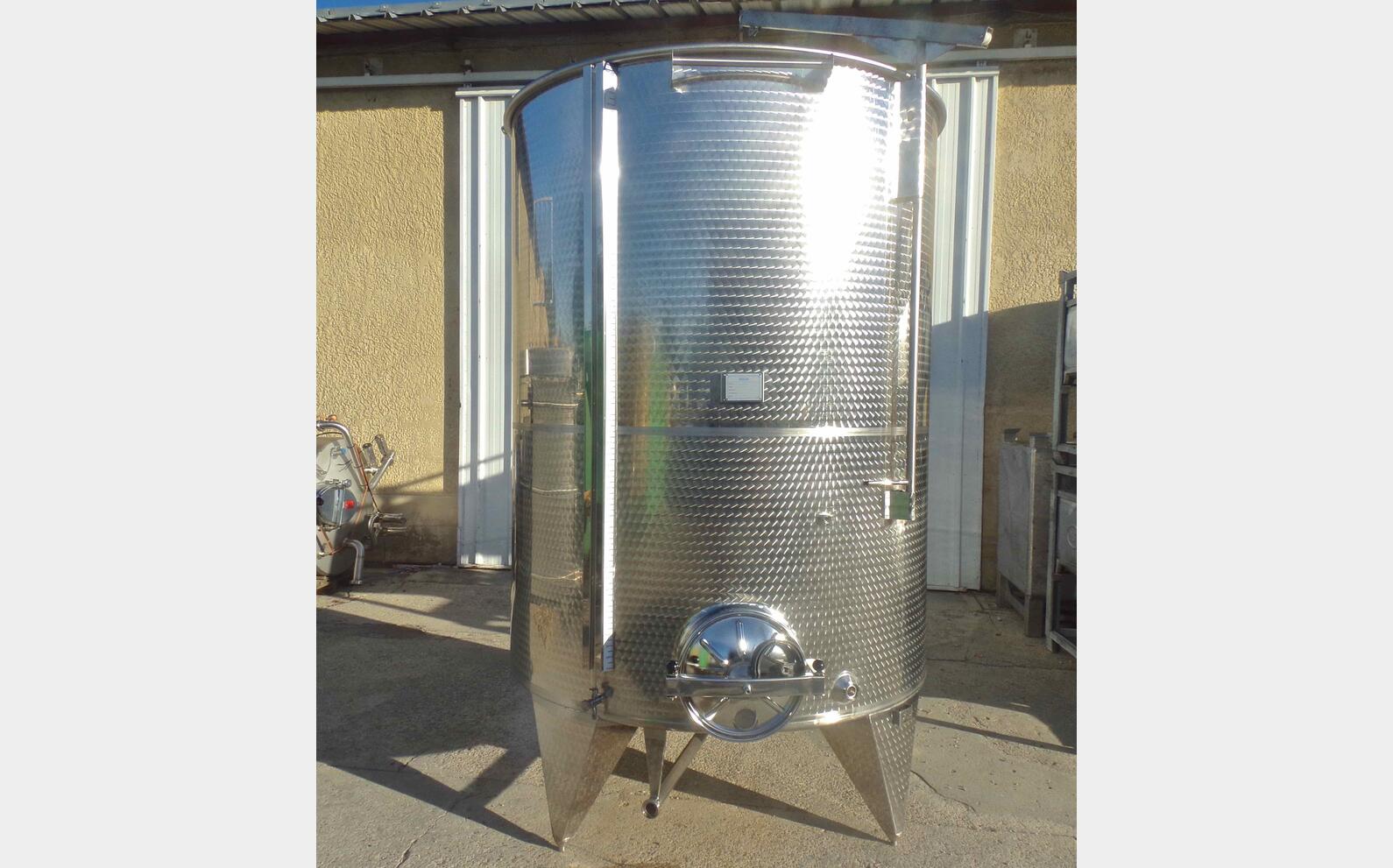 Cuve inox &agrave; chapeau flottant MATERIEL NEUF