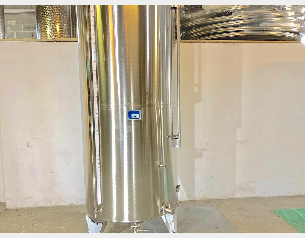 304 stainless steel tank - Model SPABP2800 - Curved bottom - Floating hat