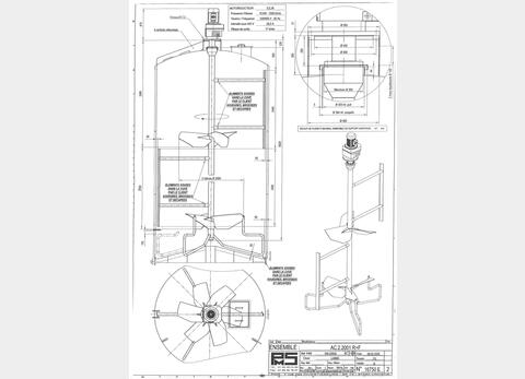 Insulated stainless steel mixing tank