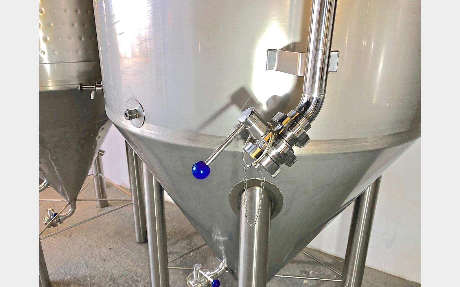 304 stainless steel tank - Cylindro-conical 12 HL (1200 litres) ARSILAC