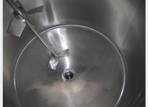 cuve INOX 316 L mobile (roulettes) - isolée, agitée et réchauffée