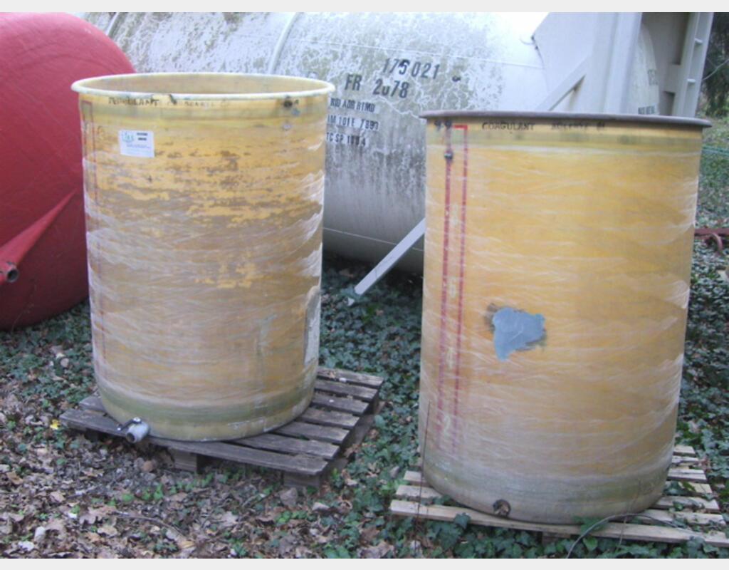 Cuve fibre cylindrique verticale - Ouverte , fond plat