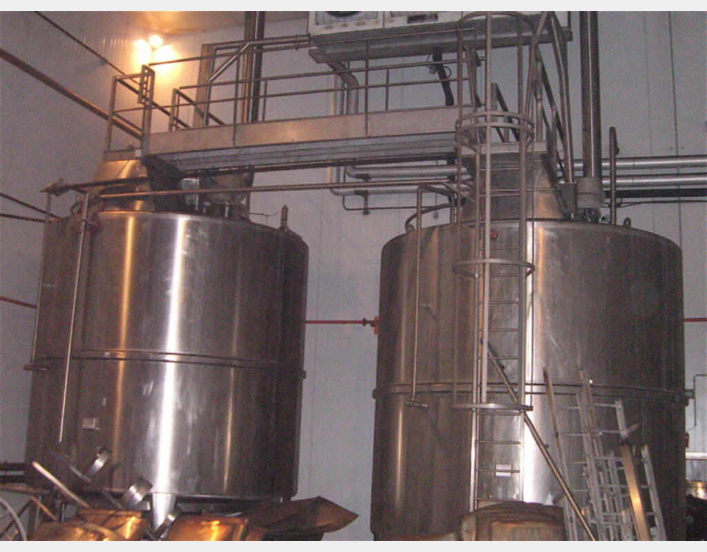 cuve de m&eacute;lange INOX 316 L Marque : RIONDE Volume : 28.400 litres