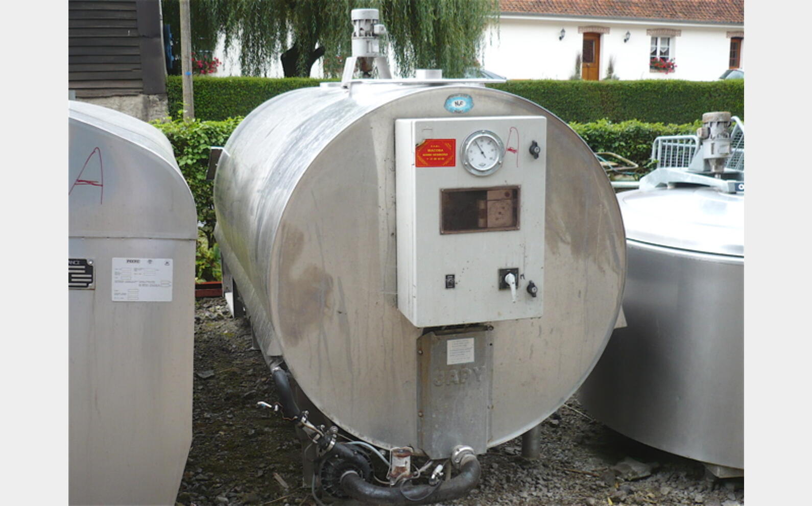 Tank &agrave; lait INOX 304 Volume : 2.080 litres