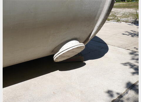 Cuve de stockage polyester de 100m3, Hermex volume : 100 000 litres (1000 hecto) provenance : papeterie. marque : HERMEX