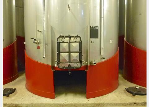 Cuve INOX serpentin int&eacute;rieur Volume : 375 HL (37500 litres)