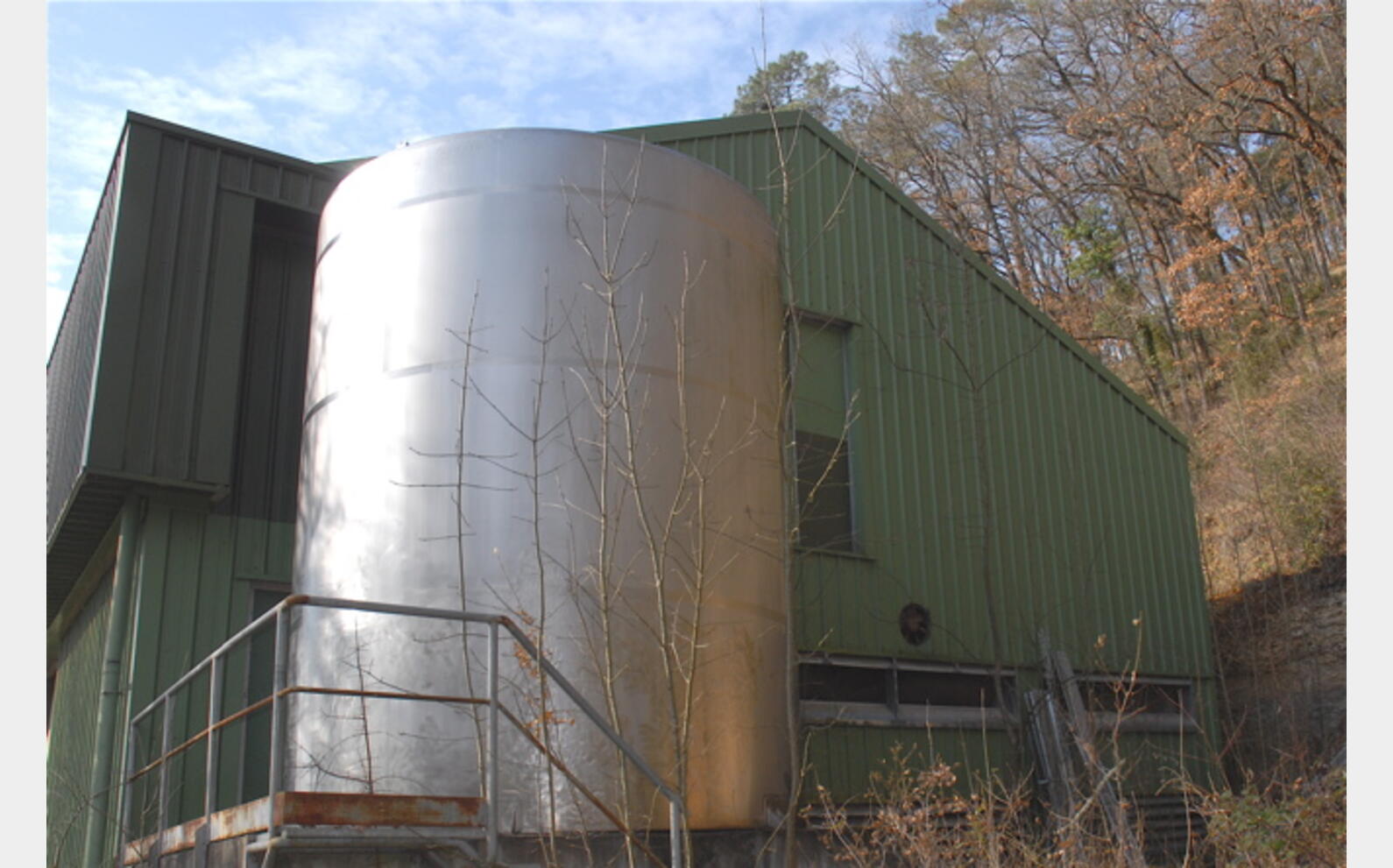 cuve stockage INOX 304 Volume : 50000 litres.