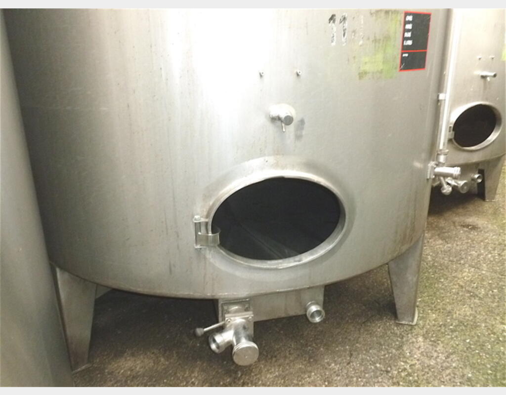 Cuve stockage INOX 316 sur pieds Agroalimentaire Marque : PIERRE GUERIN