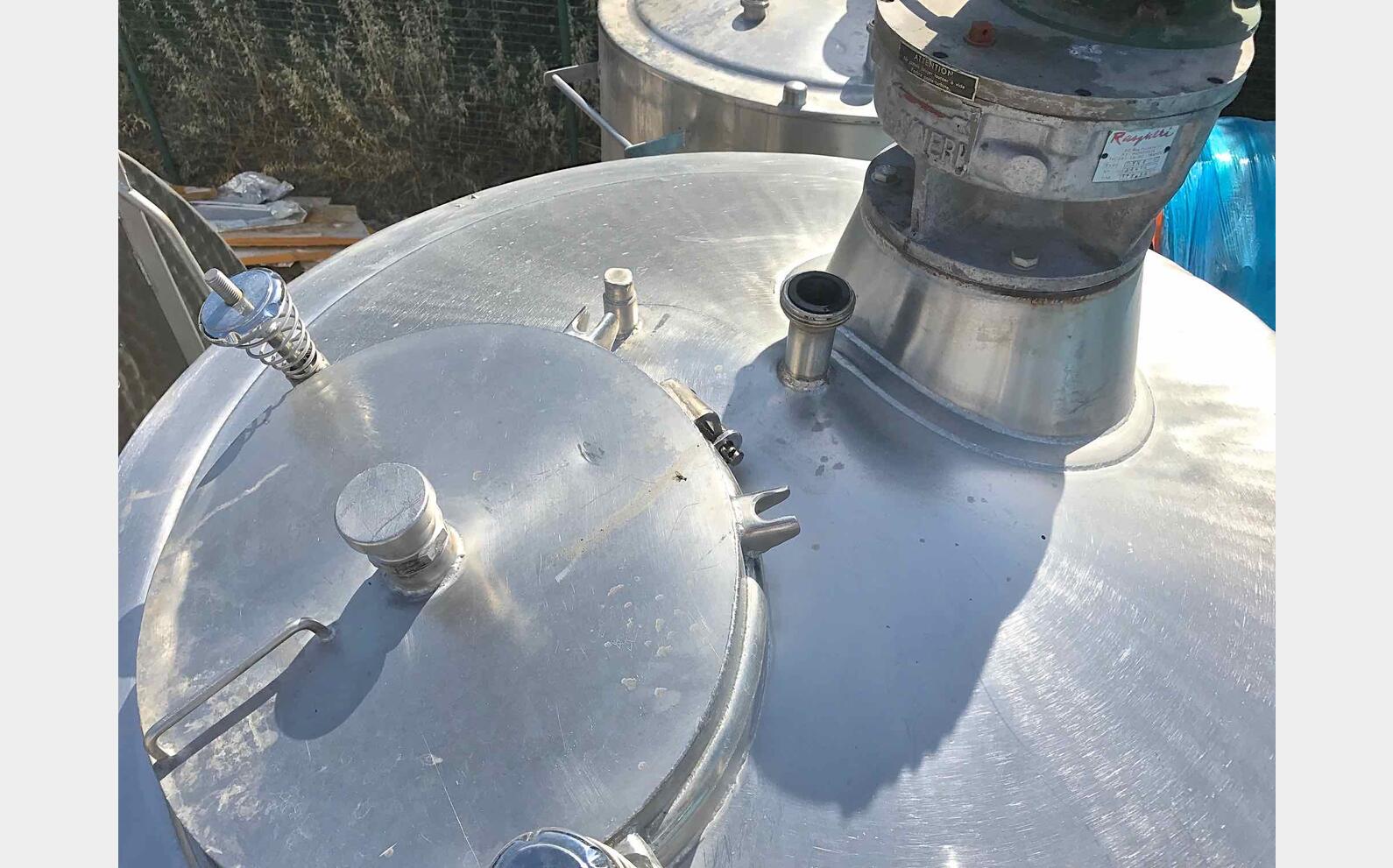 Cuve m&eacute;lange inox