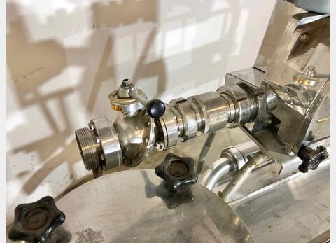 Compteur Alcool SCHLUMBERGER - Sur Skid avec pompe et filtre