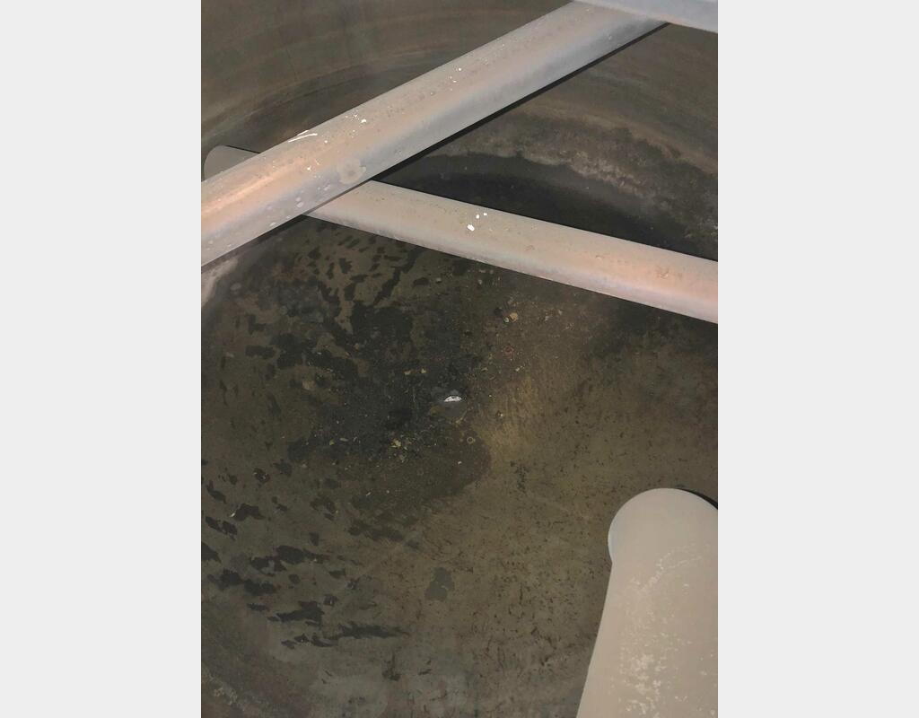 Insulated stainless steel storage tank - Volume: 3.000 liters