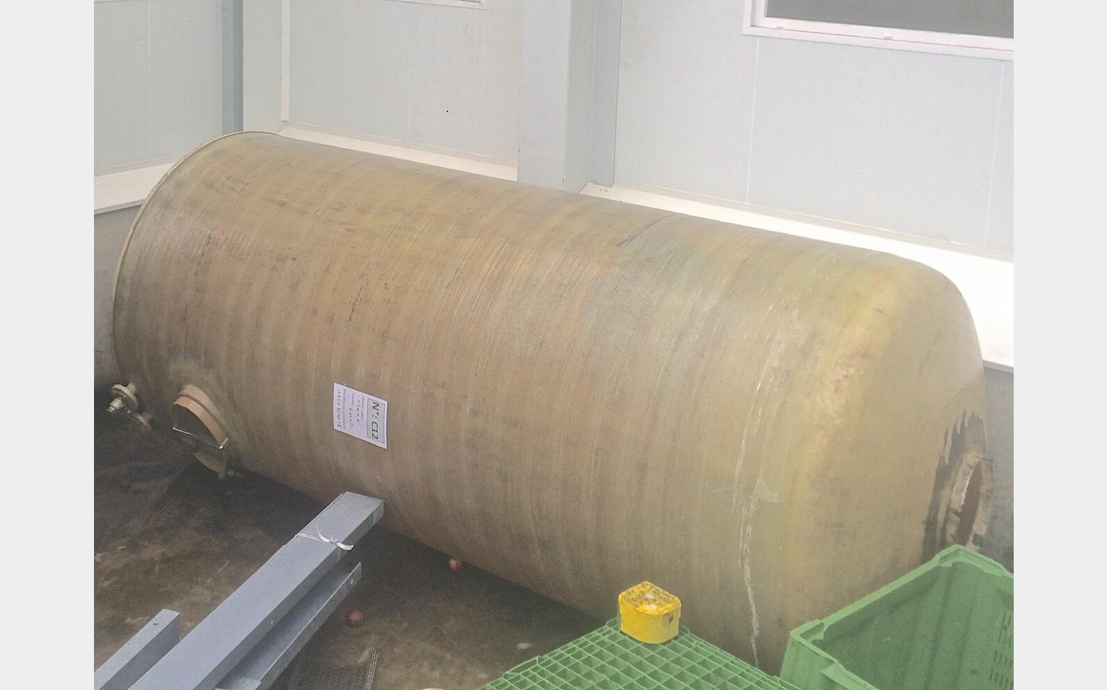 Cuve fibre cylindrique verticale