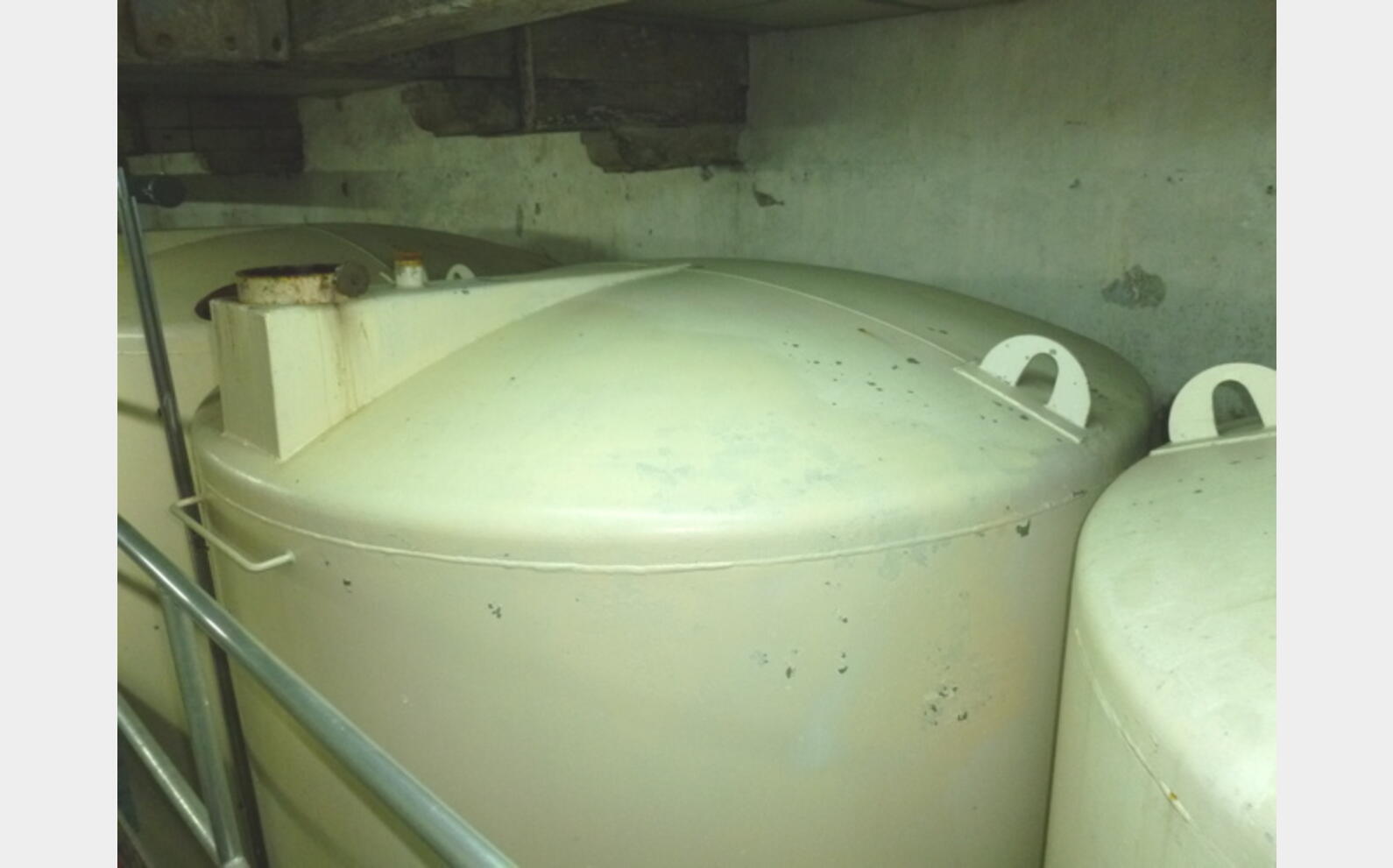 cuve stockage ACIER rev&eacute;tu Marque : SCHREIBER.