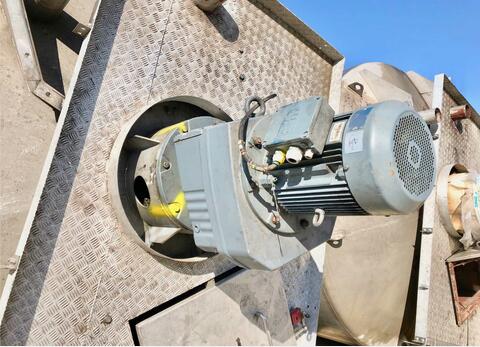 Insulated stainless steel mixing tank 540 HL (54 000 liters) LABBE