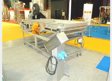 table de tri vibrante 5 &agrave; 7 T/h MATERIEL NEUF Mod&egrave;le : MISTRAL 100 NG