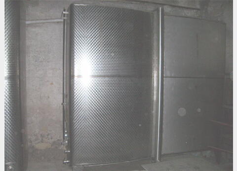 cuve stockage INOX 304 Agroalimentaire (vin rouge). Marque : DEFRANCESCHI. Ann&eacute;e : 1985.
