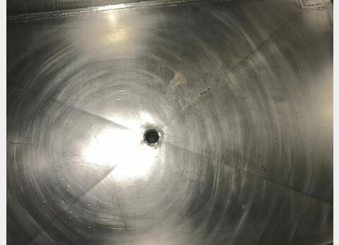 Cuve inox de stockage parall&eacute;l&eacute;pip&egrave;dique