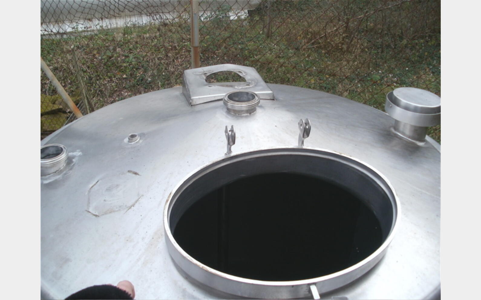 Cuve INOX  calorifug&eacute;e 2000 L