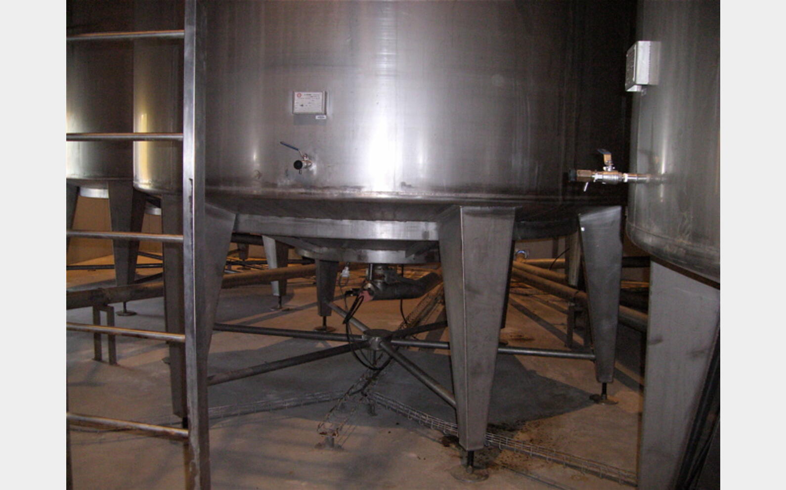 cuve de m&eacute;lange INOX 316 L Marque : RIONDE Volume : 28.400 litres