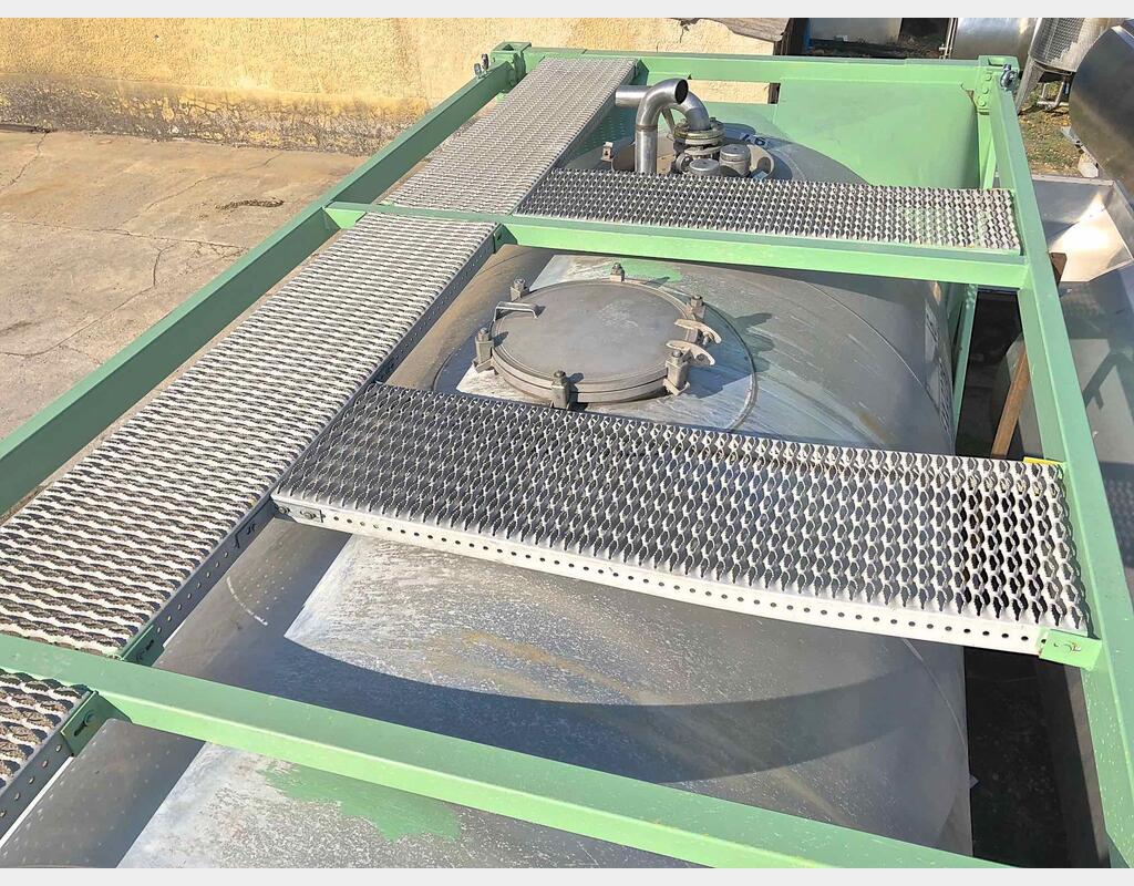 Conteneur inox 316 Ti - Volume : 20000 litres (200 hls)