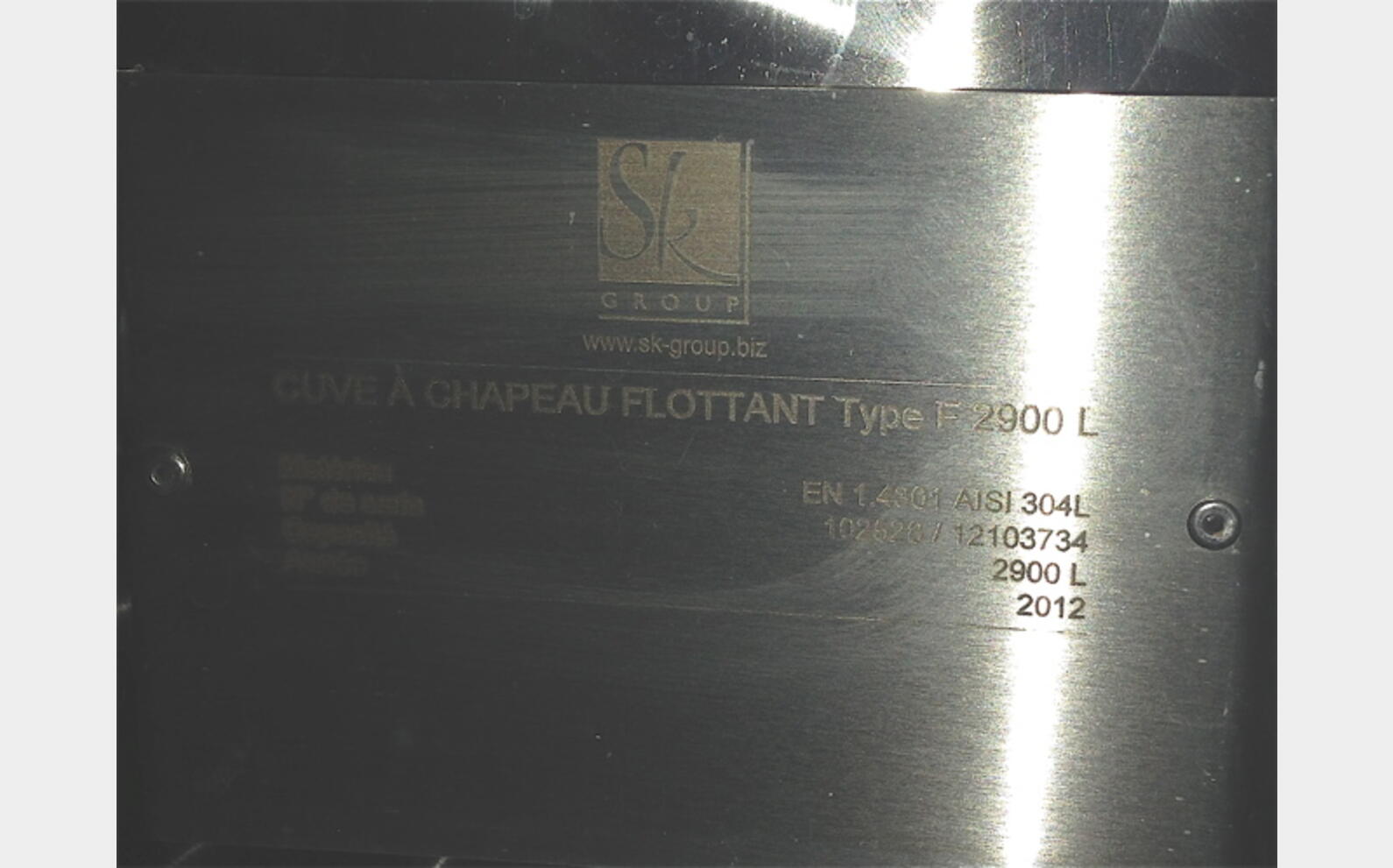 cuve INOX chapeau flottant 2900 litres Ann&eacute;e : 2012 Marque : SK Group