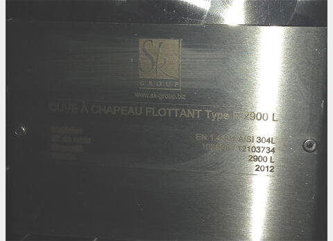 cuve INOX chapeau flottant 2900 litres Ann&eacute;e : 2012 Marque : SK Group