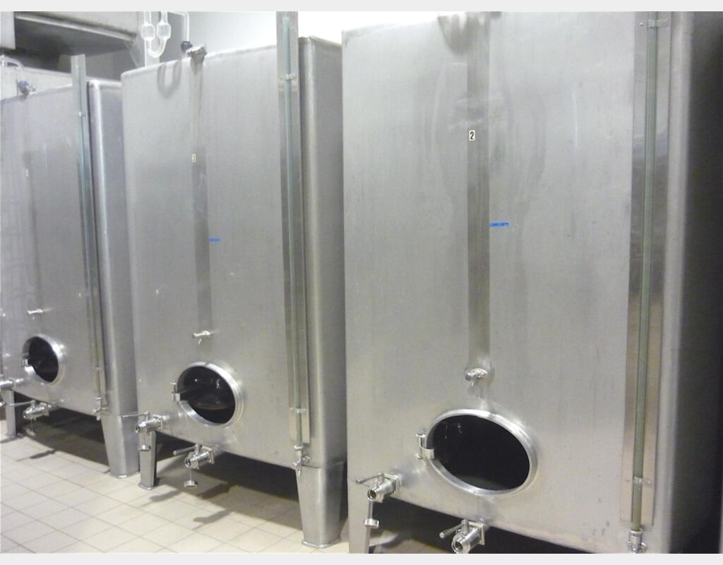 Cuve stockage INOX Volume : 5200 litres (52 hecto)