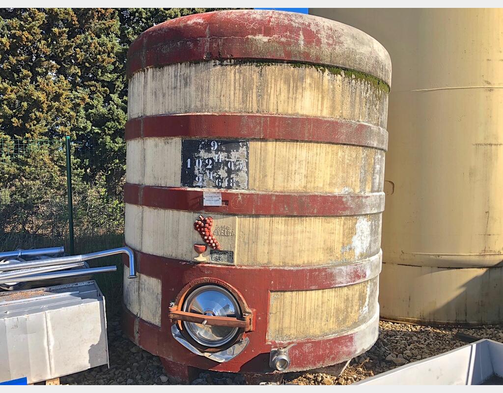 Cuve stockage B&eacute;ton Volume : 10.200 Litres Vinicole