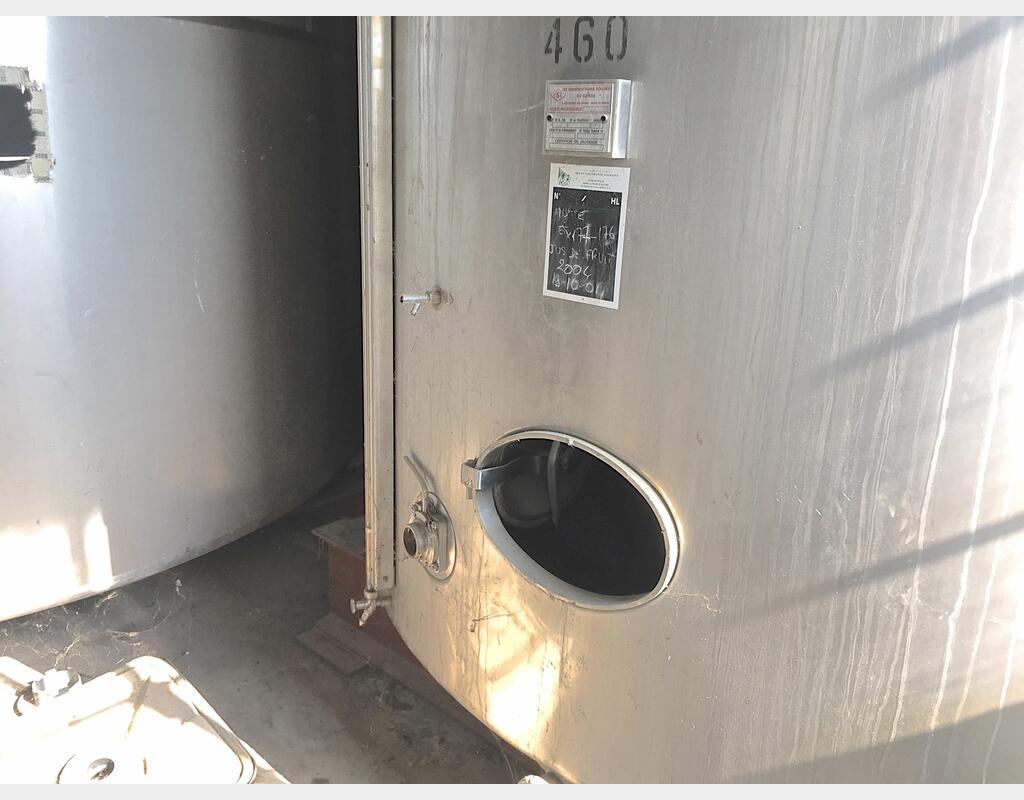 Cuve Inox cylindrique verticale - fond plat de 46 000 litres