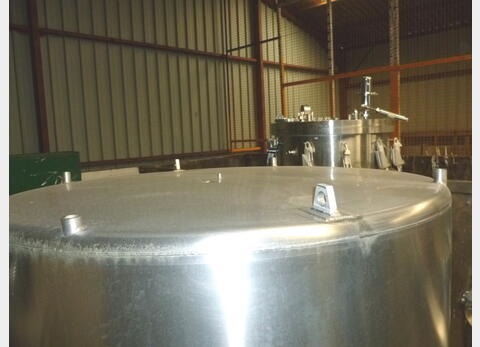 Cuve INOX 500 litres avec serpentin - Marque : GOAVEC
