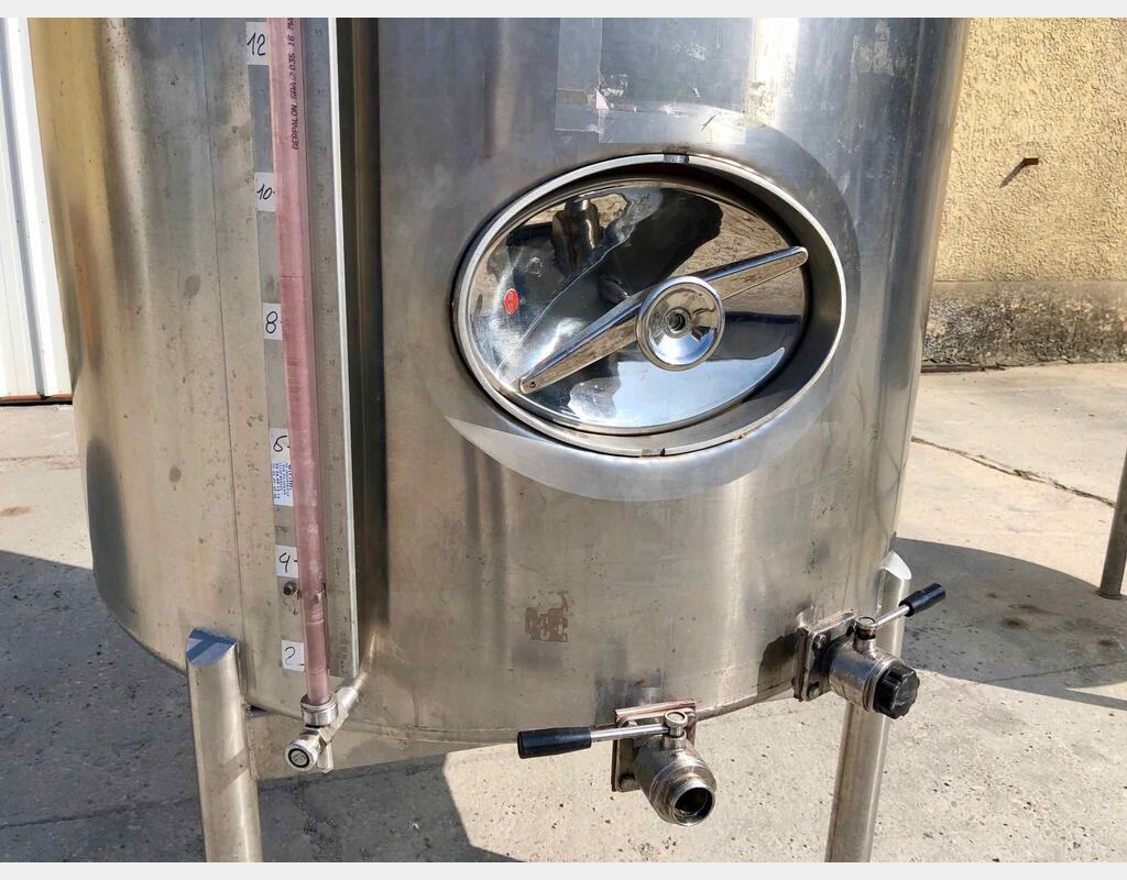 Cuve de stockage inox - Volume : 3200 litres