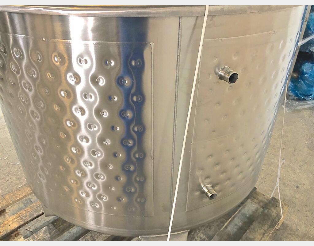 316 stainless steel tank - Model MTLM750R