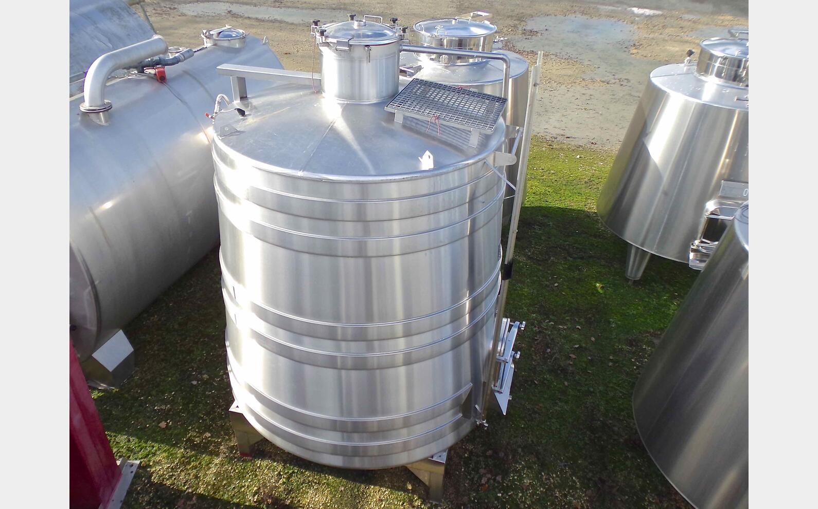 Cuve INOX tronconique Ann&eacute;e : 2003 Marque : GD INDUSTRIES