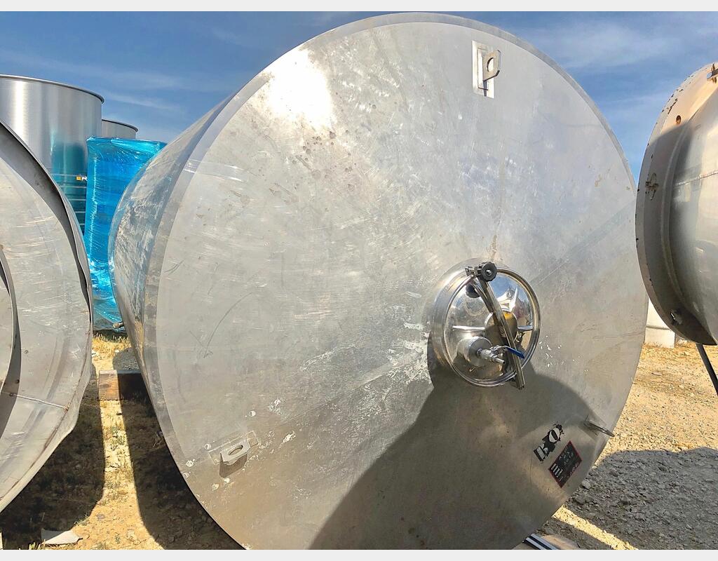 Cuve inox - Volume : 120 hectos (12000 litres)