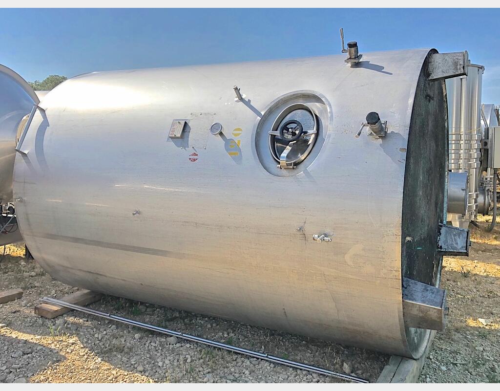Cuve inox - Volume : 120 hectos (12000 litres)