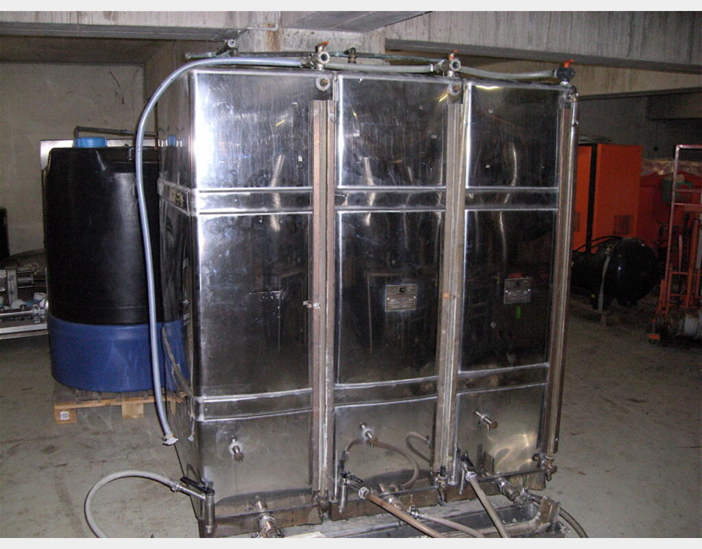 Cuve Inox304 de stockage, occasion 3.000 Litres Vinicole, 3 compartiments