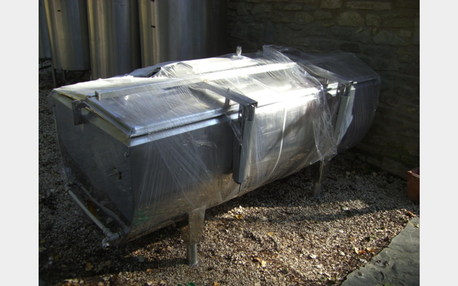 Cuve de stockage, INOX 304L - Cylindrique horizontale sur pied