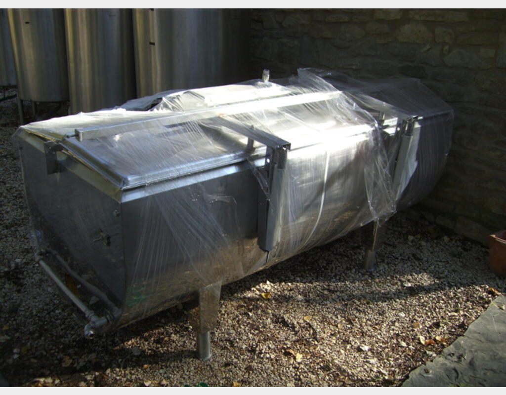 Cuve de stockage, INOX 304L - Cylindrique horizontale sur pied