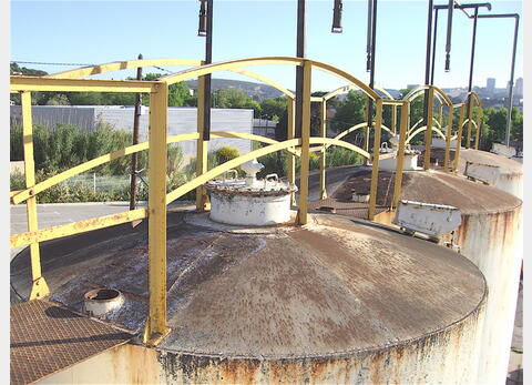 Cuve de stockage, ACIER - Cylindrique verticale