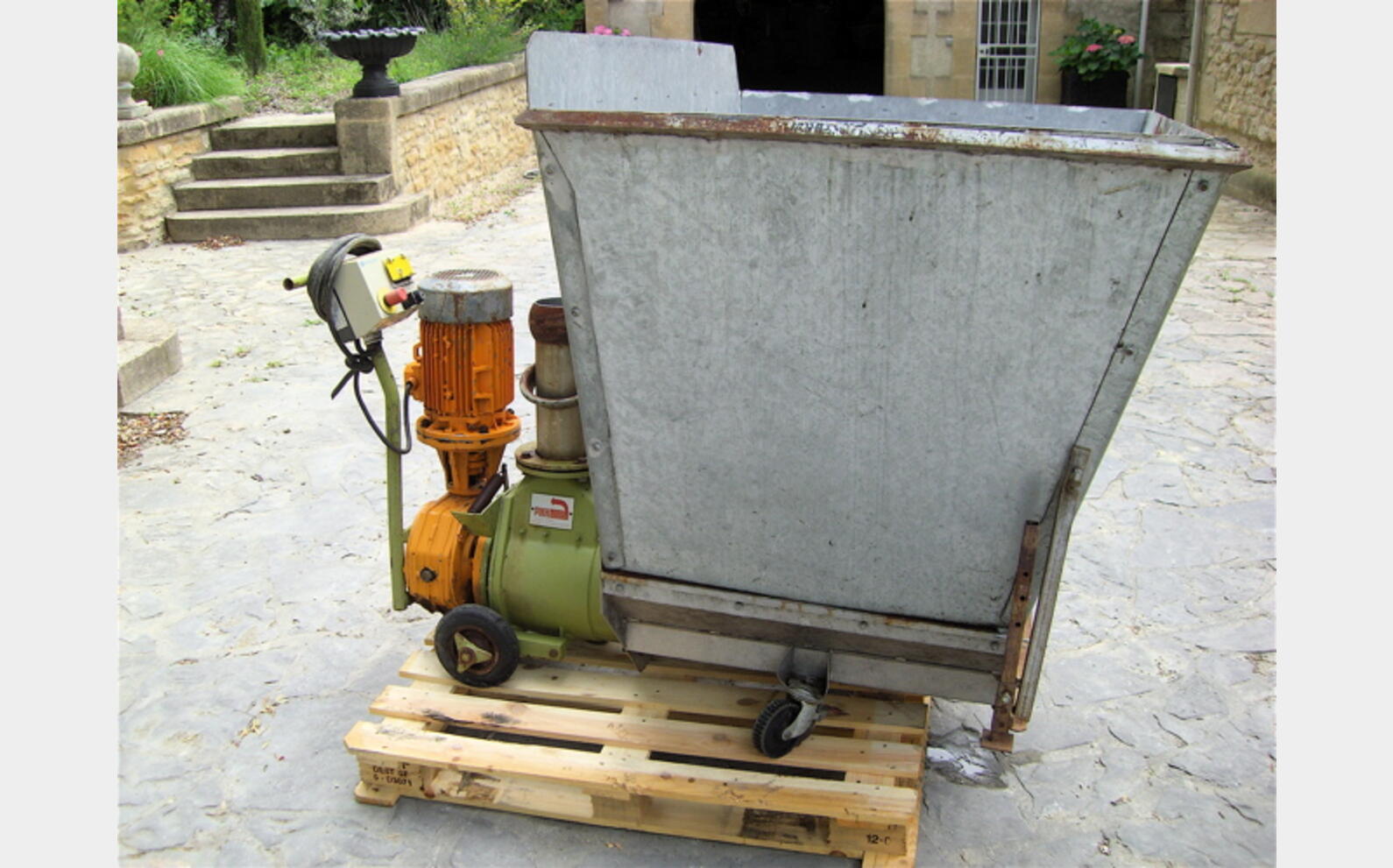 Pompe &agrave; marc