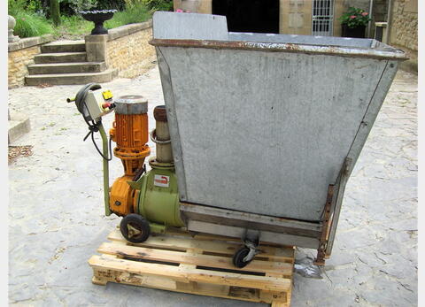 Pompe à Marc de marque PMH - 8 m3/h environ