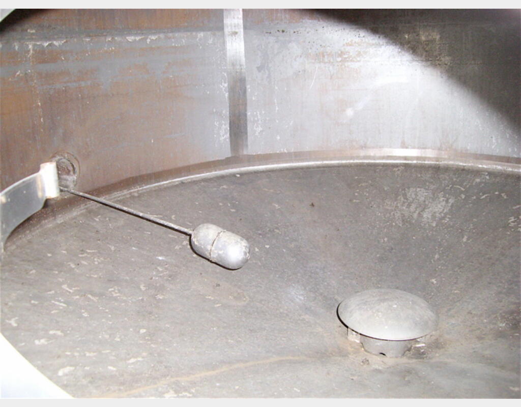 Cuve de stockage isolée en INOX 304 - Cylindrique verticale sur pied
